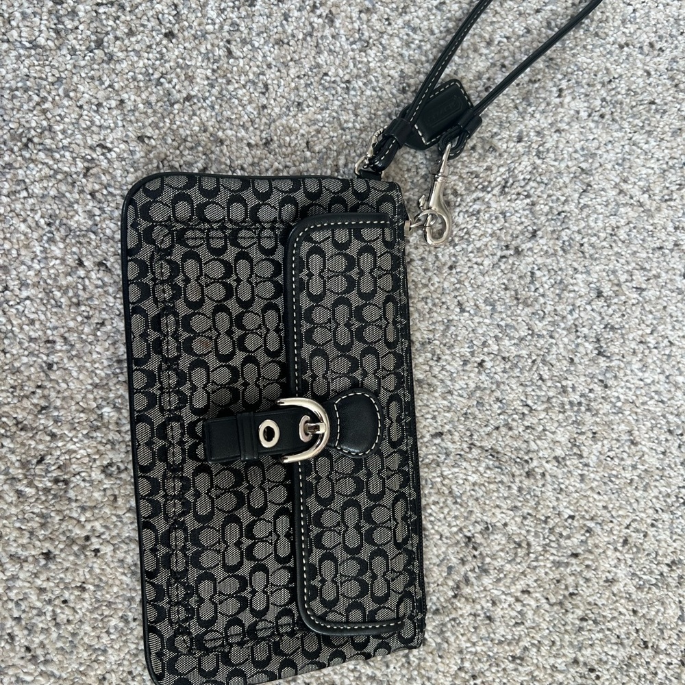 Coach Vintage Black Patterned Wristlet Phone Case
